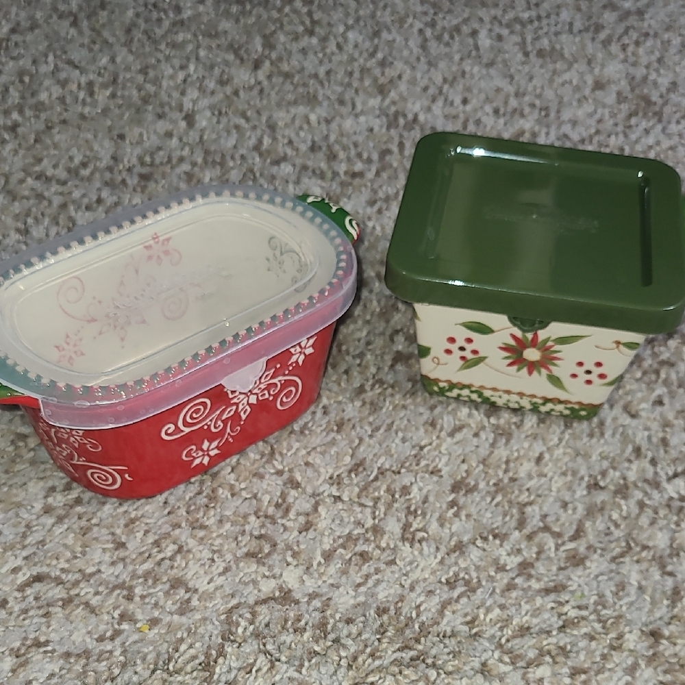 Temptations Red and Green Floral Ovenware Set